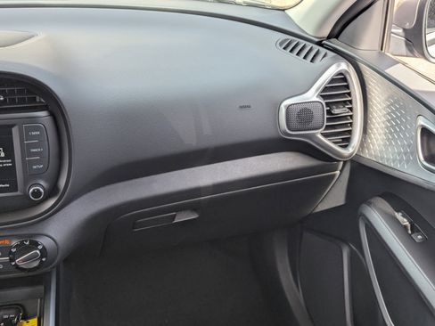 Certified 2025 Kia Soul S image 15