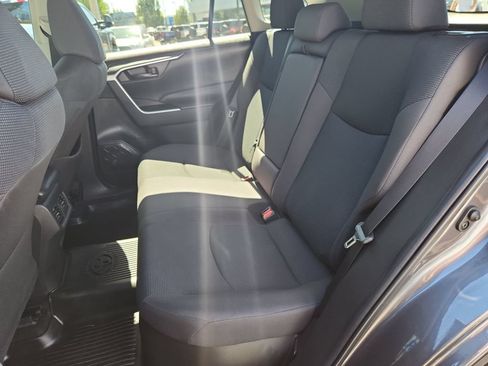 Used 2024 Toyota RAV4 LE AWD/4WD image 22