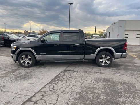 Used 2021 RAM 1500 Laramie AWD/4WD image 3