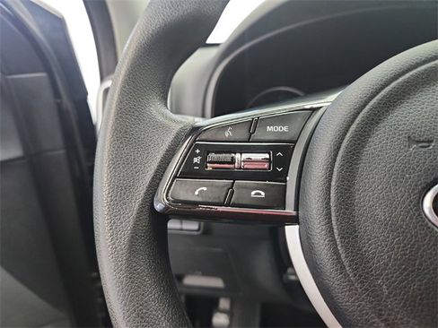 Used 2021 Kia Sportage LX image 29