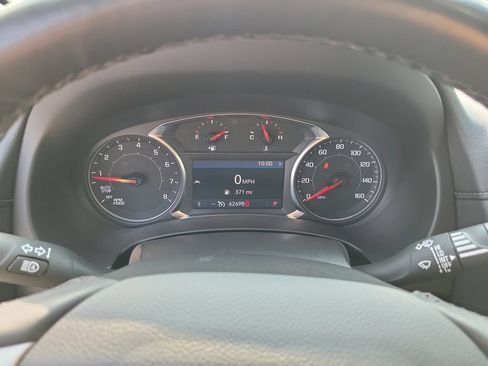 Used 2024 GMC Terrain SLT AWD/4WD image 29