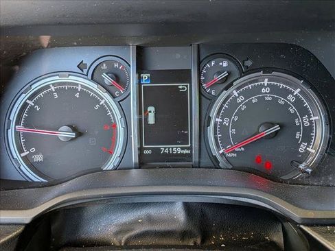 Used 2021 Toyota 4Runner TRD Off-Road Premium w/ Moonroof Package AWD/4WD image 11