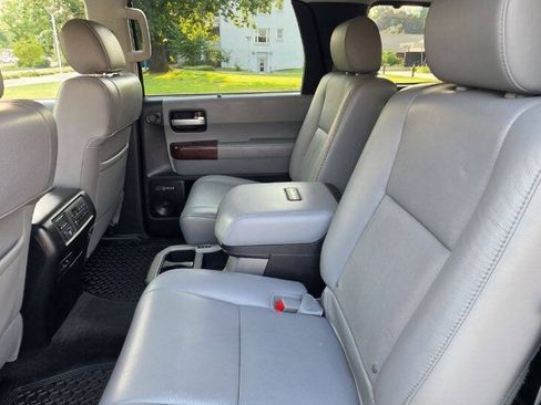 Used 2012 Toyota Sequoia Platinum AWD/4WD image 10