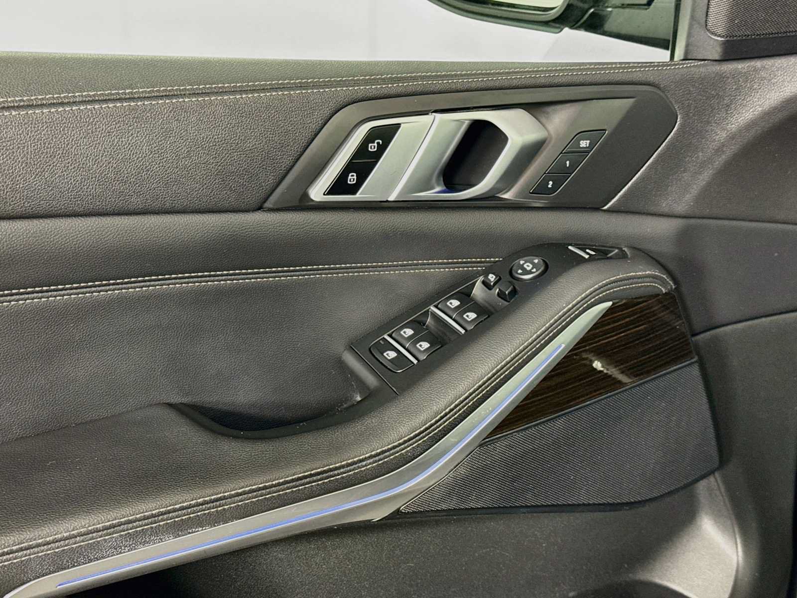 Used 2019 BMW X5 xDrive40i w/ Convenience Package AWD/4WD image 18