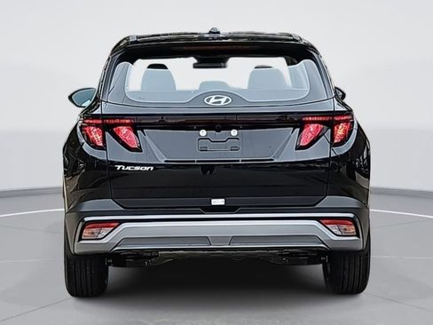 New 2026 Hyundai Tucson SE image 6