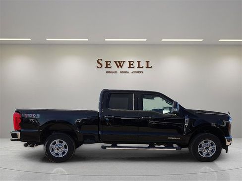 New 2026 Ford F250 XLT w/ FX4 Off-Road Package image 5