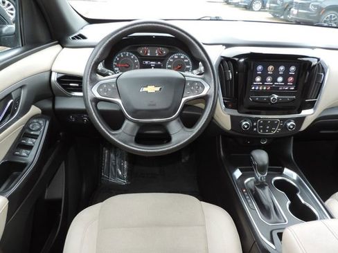 Certified 2022 Chevrolet Traverse LS image 20