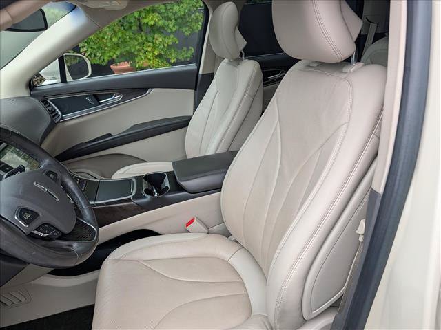 Used 2018 Lincoln MKX Reserve w/ Driver Assistance Package FWD image 29