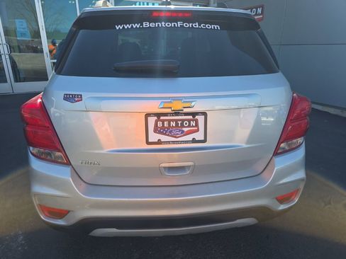 Used 2022 Chevrolet Trax LT image 7