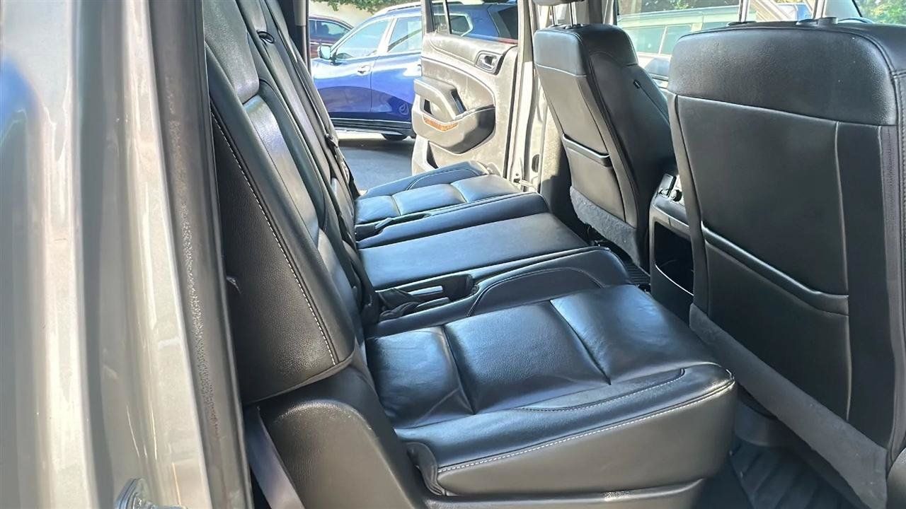 Used 2020 Chevrolet Suburban LT AWD/4WD image 29