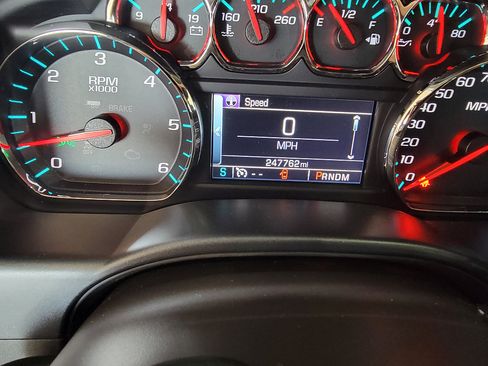 Used 2016 Chevrolet Silverado 1500 High Country w/ High Country Premium Package AWD/4WD image 18