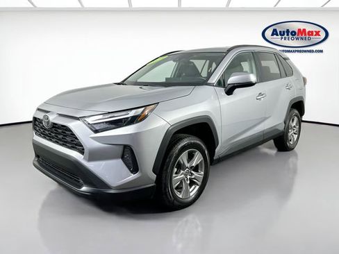 Used 2024 Toyota RAV4 XLE FWD image 4
