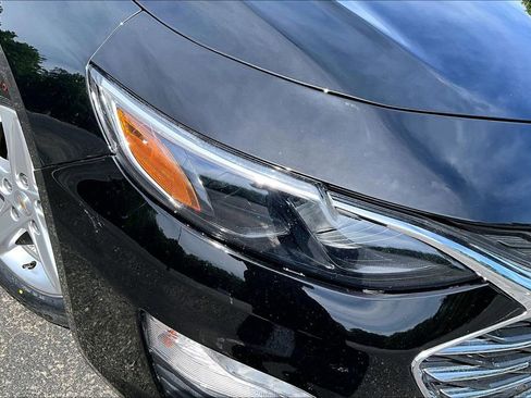 Used 2022 Chevrolet Malibu LT FWD image 32