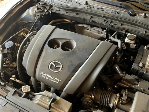 Used 2017 MAZDA MAZDA3 Sport image 32