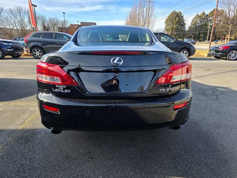 Used 2010 Lexus IS 250C image 8