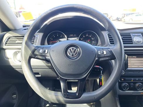 Used 2016 Volkswagen Passat 1.8T S image 19