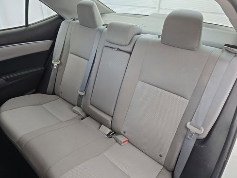 Used 2016 Toyota Corolla LE image 13