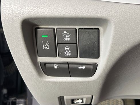 Used 2018 Acura TLX w/ Technology Package FWD image 10