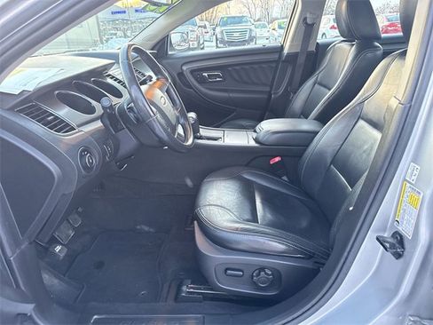 Used 2010 Ford Taurus SEL image 9