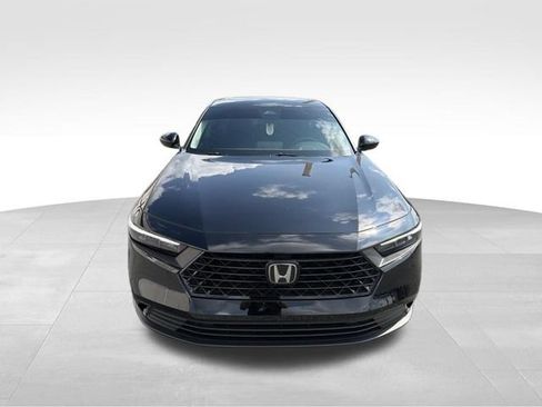 Used 2023 Honda Accord EX image 3