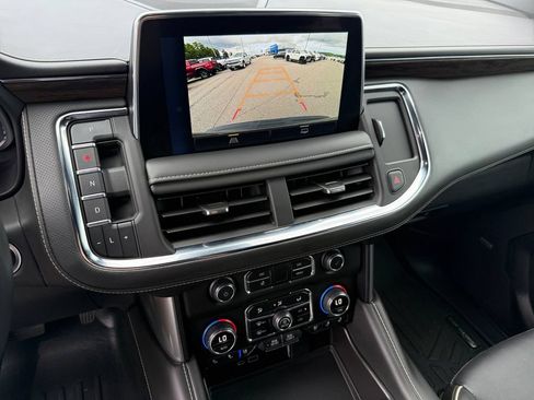 Used 2023 Chevrolet Tahoe Premier AWD/4WD image 18