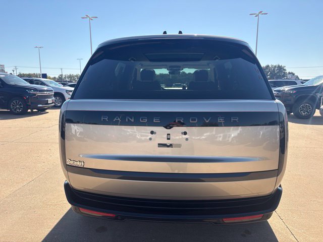 Used 2024 Land Rover Range Rover Long Wheelbase SE AWD/4WD image 4