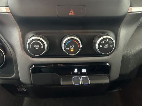 Used 2023 RAM 1500 Big Horn AWD/4WD image 28