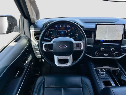 Used 2022 Ford Expedition XLT RWD image 22