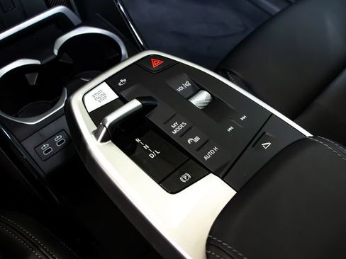 Used 2025 BMW X1 xDrive28i AWD/4WD image 19