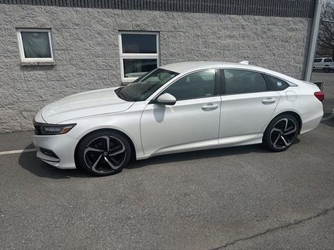 Used 2020 Honda Accord Sport image 3