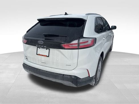 Used 2024 Ford Edge SEL image 5