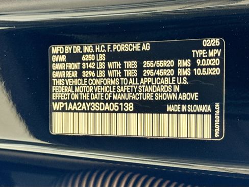 Certified 2025 Porsche Cayenne image 26