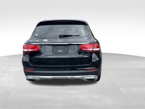 Used 2018 Mercedes-Benz GLC 300 image 4