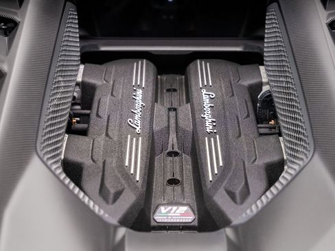 Used 2024 Lamborghini Revuelto AWD/4WD image 56
