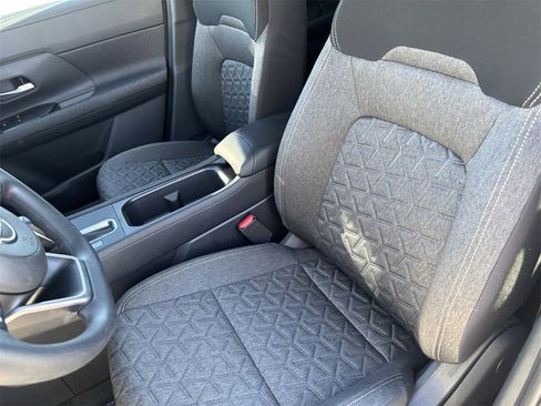 New 2026 Nissan Kicks SV image 14