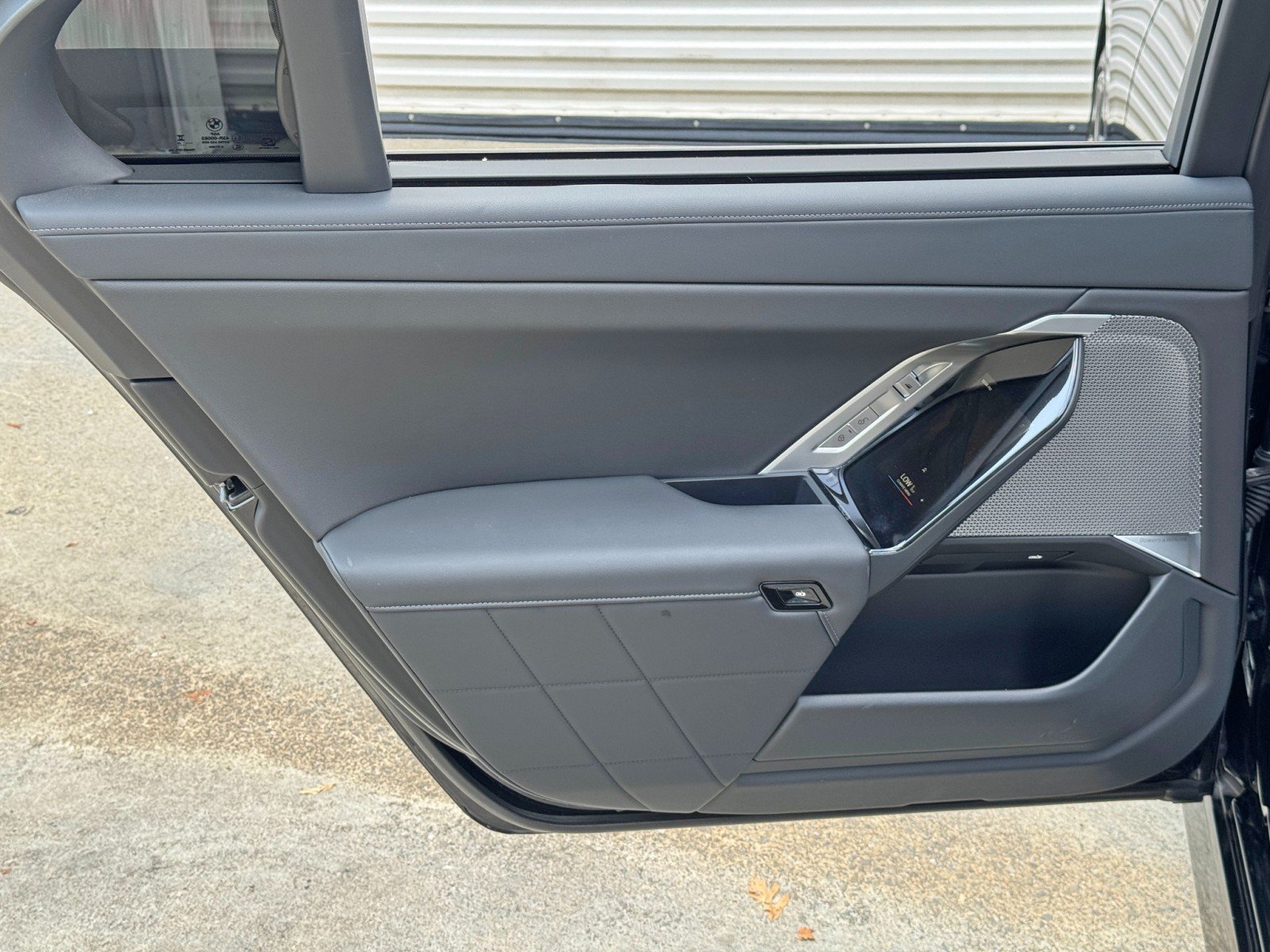 Used 2023 BMW 740i w/ Parking Assistance Package RWD image 47