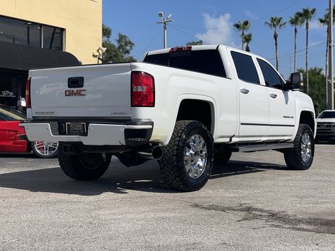 Used 2016 GMC Sierra 2500 Denali w/ Duramax Plus Package AWD/4WD image 14