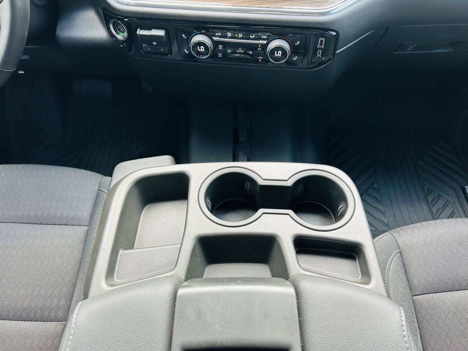 Used 2024 Chevrolet Silverado 2500 LT AWD/4WD image 20