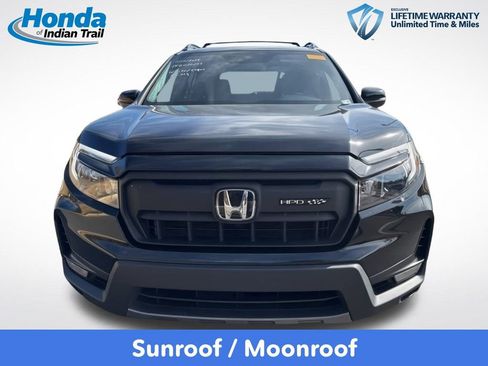 Used 2024 Honda Passport TrailSport image 2