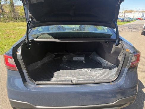 Used 2025 Subaru Legacy Premium image 6