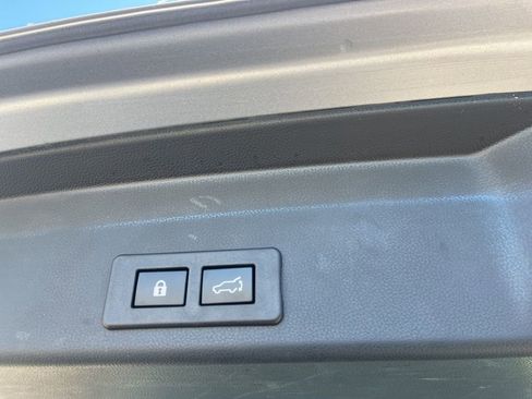 Used 2025 Subaru Ascent Premium image 10