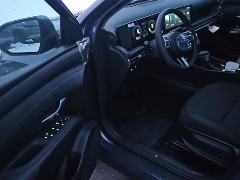 New 2026 Hyundai Tucson SE image 9