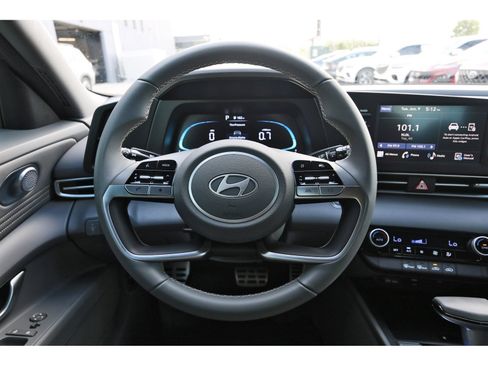 Certified 2025 Hyundai Elantra Sport FWD image 15