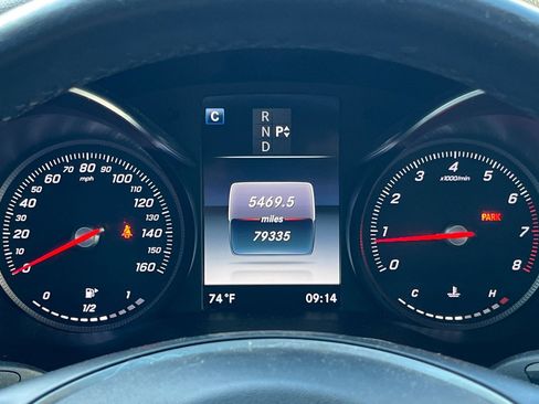 Used 2018 Mercedes-Benz GLC 300 4MATIC image 8