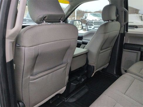 Used 2016 Ford F150 XLT image 24