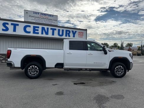 Used 2024 GMC Sierra 3500 SLE w/ SLE Convenience Package image 15