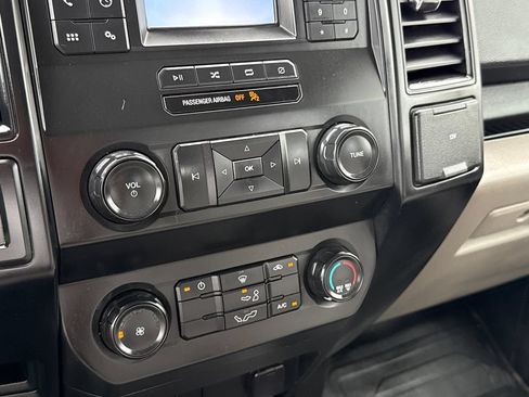Used 2019 Ford F150 XL w/ Equipment Group 101A Mid AWD/4WD image 23
