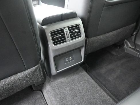 Used 2023 Nissan Rogue SV w/ SV Premium B Package FWD image 13