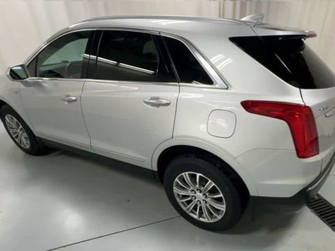 Used 2017 Cadillac XT5 Luxury w/ Driver Awareness Package image 6