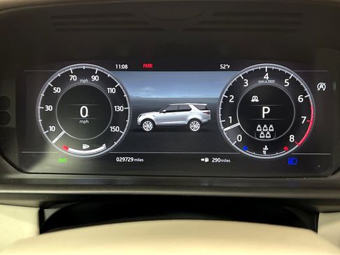 Used 2020 Land Rover Discovery HSE image 14
